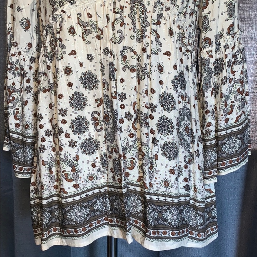 Womens Doe & Rae Top - Picture 2 of 6